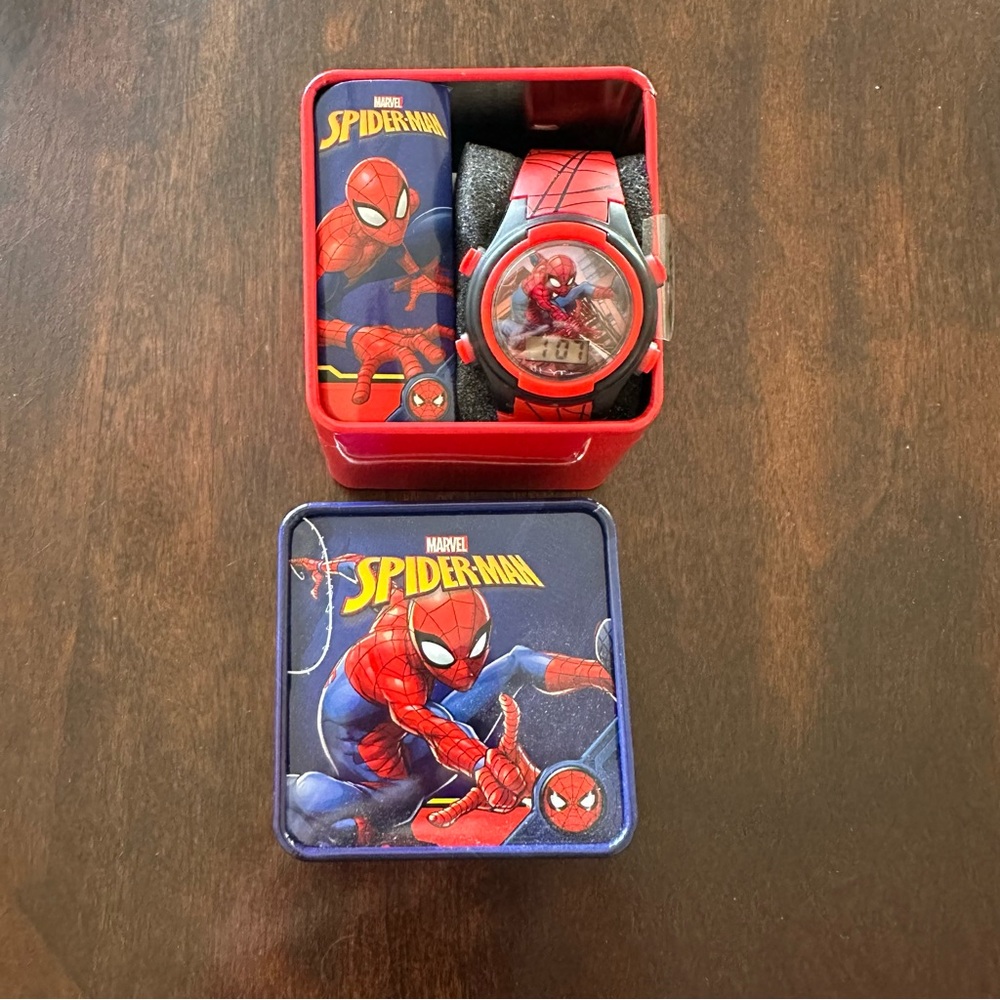 NWT Marvel Spider-Man Red and Gray Watch Set